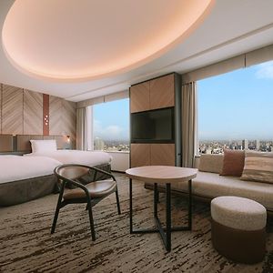 Club Twin Room Lounge Access Non-Smoking